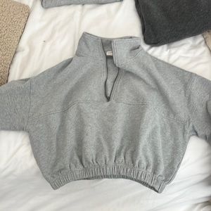 Cropped quarter zip new